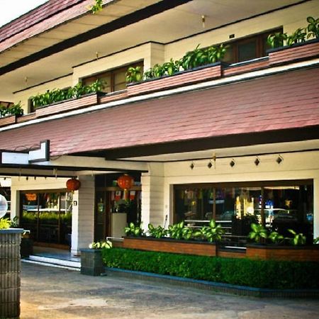 Hotel Jelita Parahyangan Bandung Bagian luar foto